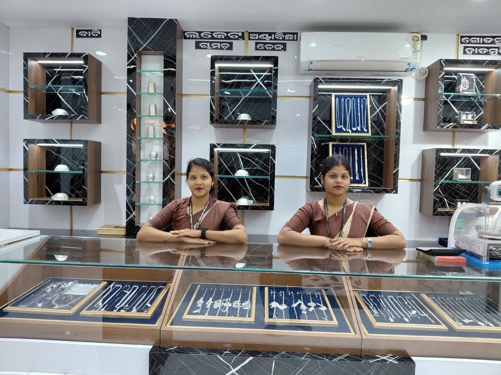 Showroom Interior — Silver Collection